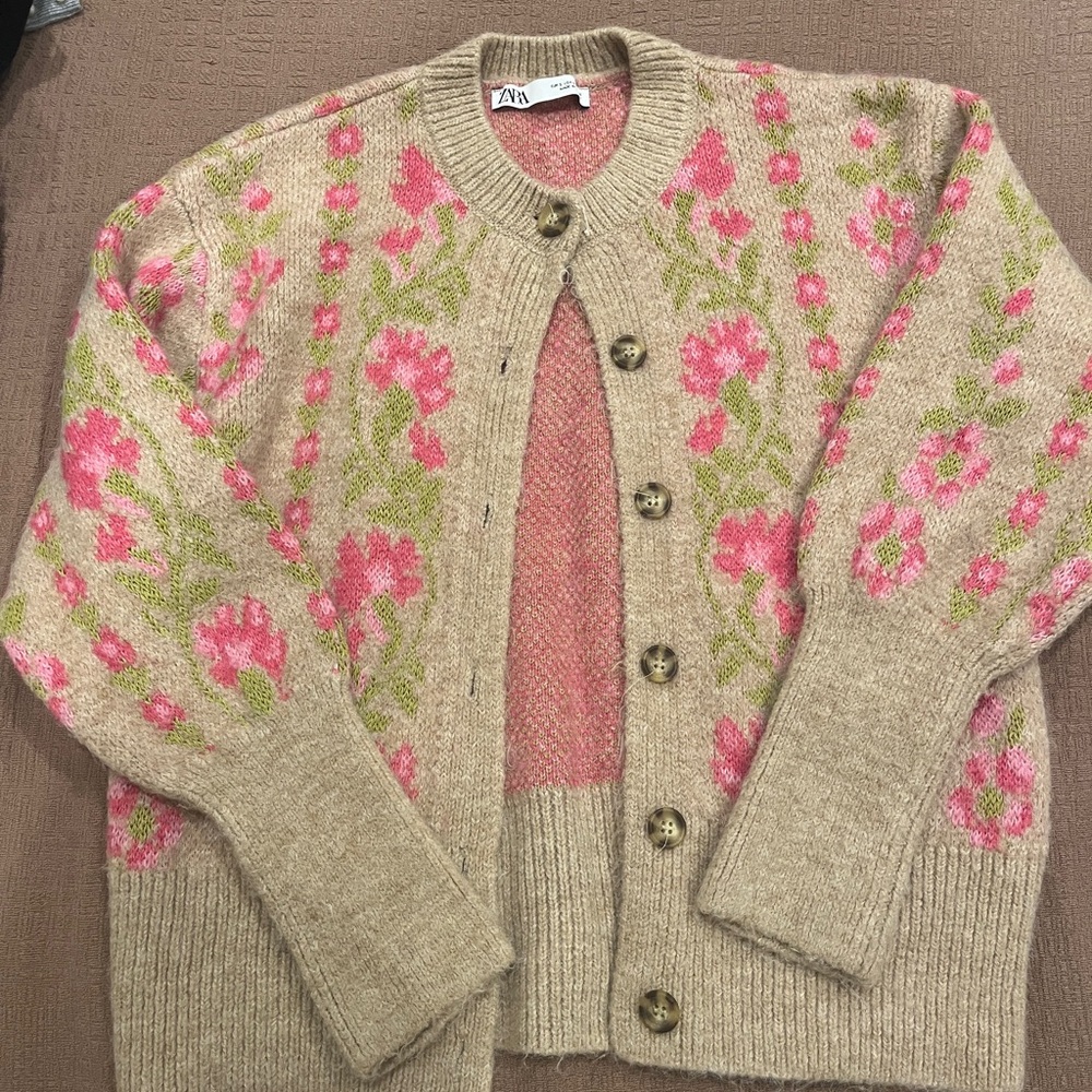 Zara Floral Beige and Pink Cartigan